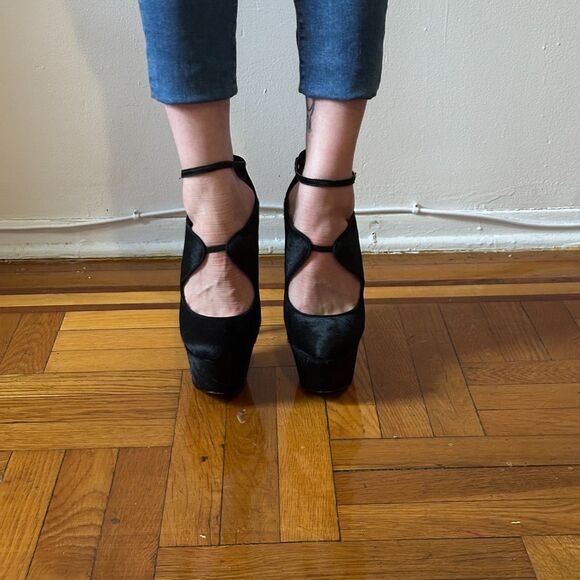 London Trash Candy Black Fur High Heel Platofrms 11us - Picture 3 of 6